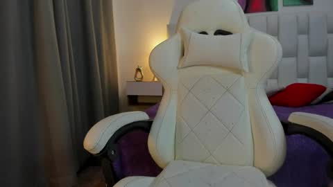 Megan Queen online show from July 2026 12:54:02 PM