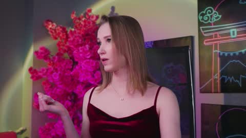 Snapshot of meganrodgers chatting on February 2026 06:04:02 PM megan online show from February 2026 06:04:02 PM