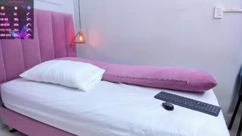 Megan  online show from June 2026 07:57:02 PM