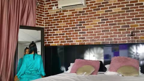 Megan online show from September 2025 05:33:02 AM