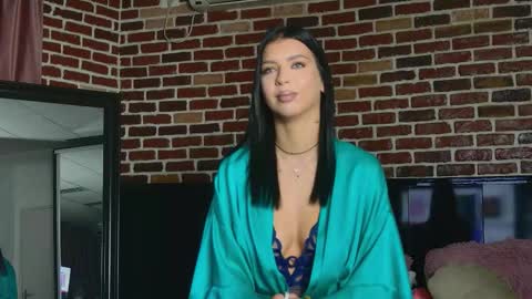 Megan online show from October 2025 04:35:01 AM