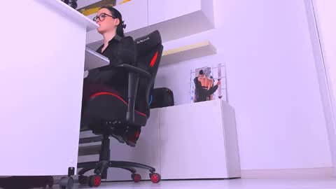 Megan online show from January 2025 04:25:01 PM