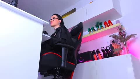 Megan online show from February 2026 02:43:02 PM