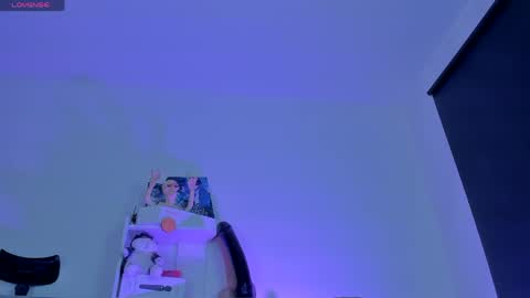 Snapshot of meganwolf1_ chatting on April 2026 03:12:01 PM Megan online show from April 2026 03:12:01 PM