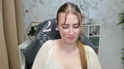 Megan online show from December 2024 06:53:02 AM