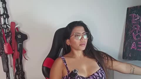 Your best slave  online show from February 2026 01:02:02 AM