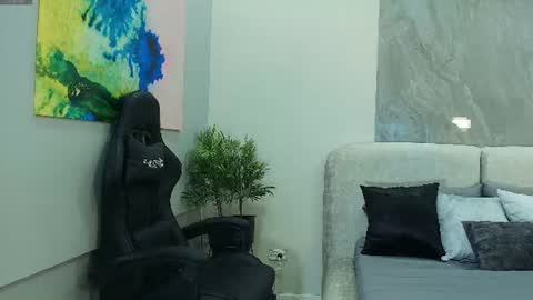 MEGGAN LUXX online show from August 2026 11:05:02 AM