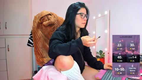 Juli online show from May 2026 02:30:01 AM