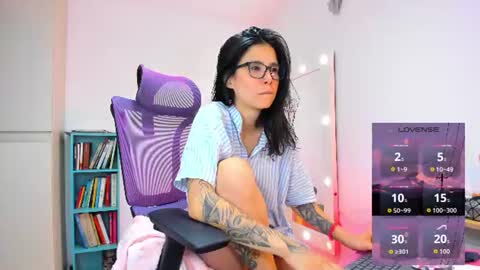 Juli online show from July 2026 03:57:02 AM