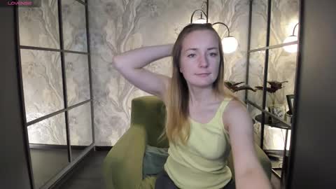 Snapshot of meggysun chatting on September 2025 06:29:01 AM Meggy online show from September 2025 06:29:01 AM