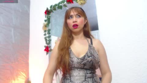 Snapshot of meghan_crouch chatting on December 2024 08:18:01 PM MEGHAN online show from December 2024 08:18:01 PM