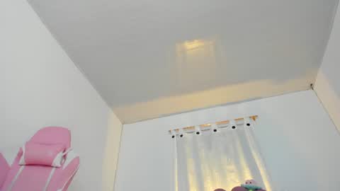 meghan_kitsune online show from July 2026 06:35:01 PM