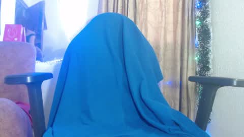 MEGHAN   online show from April 2026 10:22:01 PM