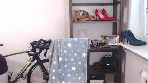 Megi online show from July 2026 07:05:02 PM