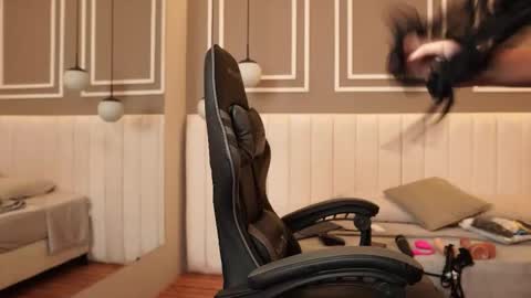 Snapshot of mekari_doll chatting on November 2025 08:54:02 PM Mekari . online show from November 2025 08:54:02 PM