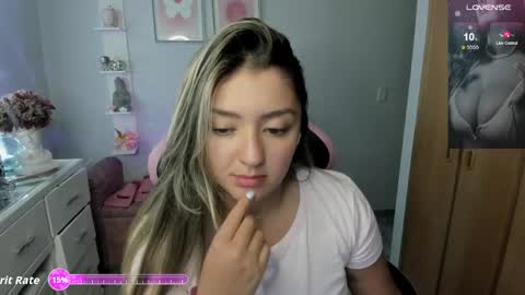 Melaany  online show from April 2026 12:52:02 AM