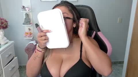 Melaany  online show from July 2026 11:08:01 PM