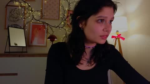 Snapshot of melan1e_ chatting on January 2025 01:00:02 AM mel online show from January 2025 01:00:02 AM