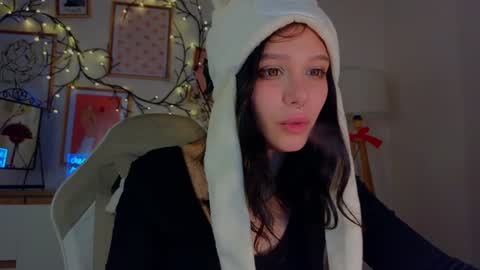 Snapshot of melan1e_ chatting on January 2025 05:19:02 AM mel online show from January 2025 05:19:02 AM