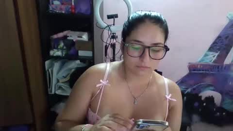 Snapshot of melani1103 chatting on February 2026 06:40:02 PM melani1103 online show from February 2026 06:40:02 PM