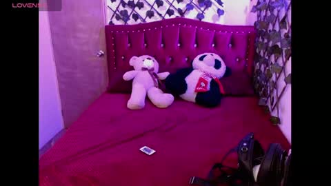 Snapshot of melani_cute01 chatting on April 2026 08:53:01 PM melani_cute01 online show from April 2026 08:53:01 PM
