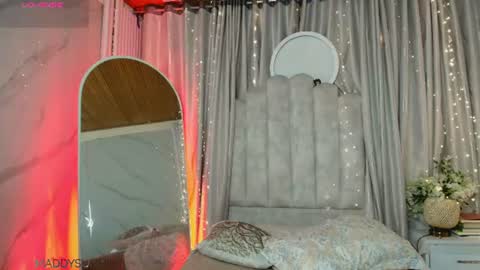 Melani sunny online show from June 2026 05:12:01 AM