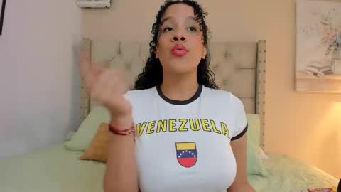 melania_xtreme online show from May 2026 01:11:02 AM