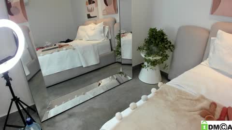 Snapshot of melanie__5 chatting on February 2025 06:51:02 AM Melanie Baez online show from February 2025 06:51:02 AM