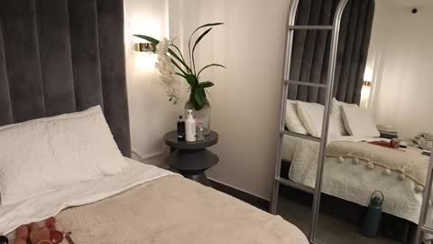 Snapshot of melanie__5 chatting on March 2025 06:27:01 AM Melanie Baez online show from March 2025 06:27:01 AM