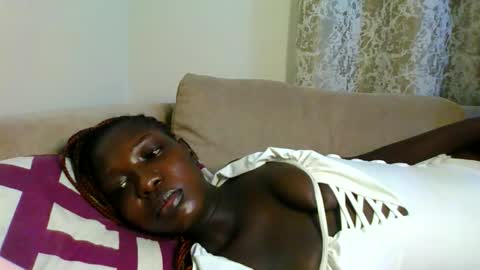 Snapshot of melanie_bae1 chatting on June 2026 03:48:02 AM melanie_bae1 online show from June 2026 03:48:02 AM