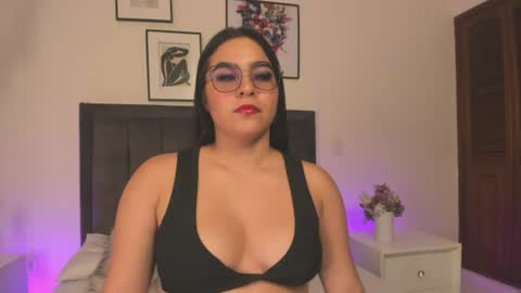 Melanie online show from June 2026 09:17:02 PM