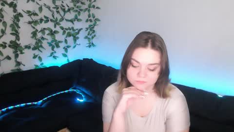 Snapshot of melanie_kissx chatting on February 2025 08:07:02 AM Melanie kissx online show from February 2025 08:07:02 AM