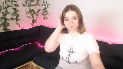 Snapshot of melanie_kissx chatting on February 2025 09:11:02 AM Melanie kissx online show from February 2025 09:11:02 AM