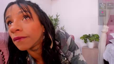 Snapshot of melanie_milleer chatting on October 2025 06:25:01 AM Melanie Miller online show from October 2025 06:25:01 AM