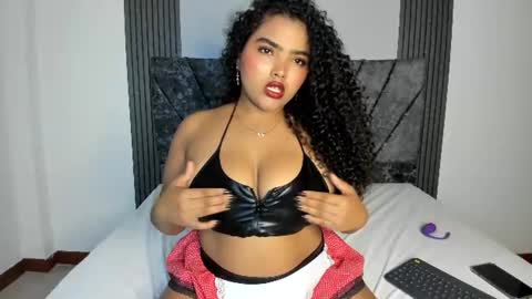 melanie_rousg online show from July 2026 04:10:01 AM