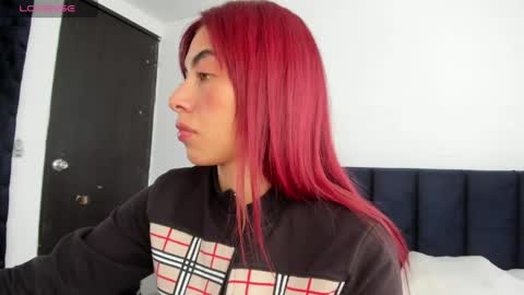 Snapshot of melanie_roux_ chatting on April 2026 02:15:02 PM Melanie roux online show from April 2026 02:15:02 PM