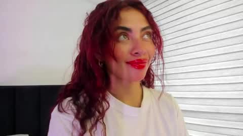 Melanie roux  online show from June 2026 06:57:01 PM