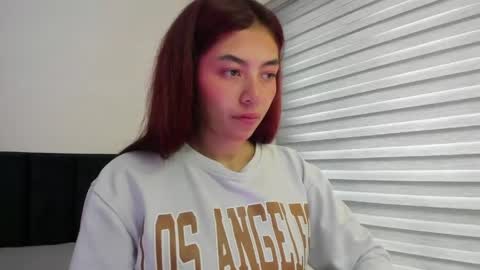 Melanie roux  online show from June 2026 12:27:01 PM