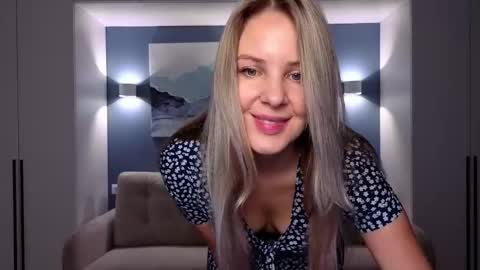 Snapshot of melaniebennett chatting on November 2025 06:08:01 AM Melanie Bennett online show from November 2025 06:08:01 AM