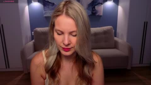 Snapshot of melaniebennett chatting on April 2026 06:46:01 AM Melanie Bennett online show from April 2026 06:46:01 AM