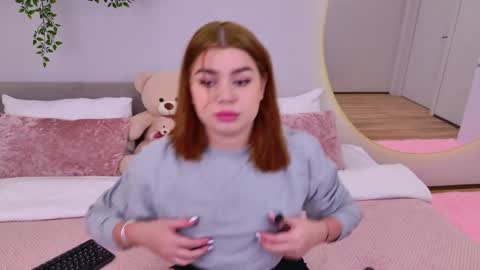 Snapshot of melaniecarterr chatting on October 2025 04:07:02 PM Melanie online show from October 2025 04:07:02 PM