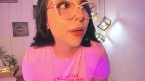 Snapshot of melaniegrayx chatting on March 2025 03:51:02 PM melaniegrayx online show from March 2025 03:51:02 PM