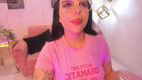 Snapshot of melaniegrayx chatting on March 2025 06:56:02 PM melaniegrayx online show from March 2025 06:56:02 PM