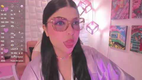 Snapshot of melaniegrayx chatting on November 2025 02:57:02 PM melaniegrayx online show from November 2025 02:57:02 PM