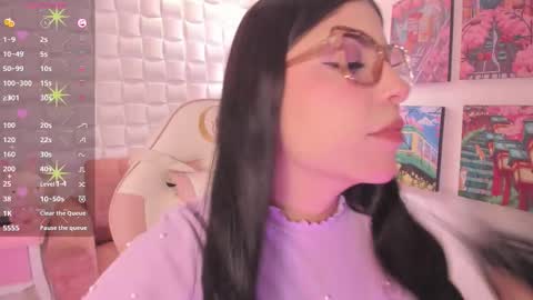 Snapshot of melaniegrayx chatting on December 2025 02:48:01 PM melaniegrayx online show from December 2025 02:48:01 PM