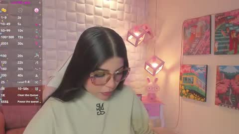 melaniegrayx online show from June 2026 02:01:01 PM
