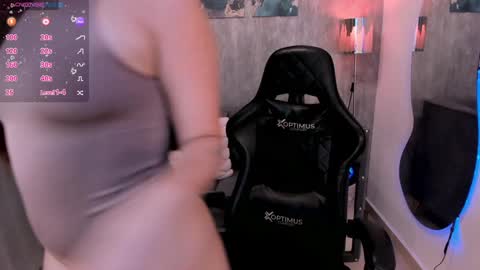 Snapshot of melaniehudson_ chatting on February 2025 09:23:02 PM Melanie online show from February 2025 09:23:02 PM