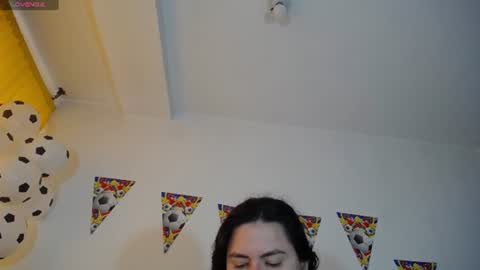 Melanie Parker online show from June 2026 01:14:01 PM