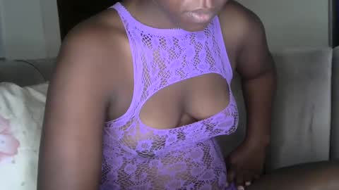 Snapshot of melanin3 chatting on February 2025 12:25:02 PM Melanin3 online show from February 2025 12:25:02 PM