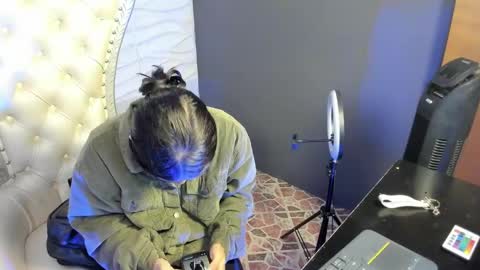 Melany online show from February 2026 11:39:01 AM